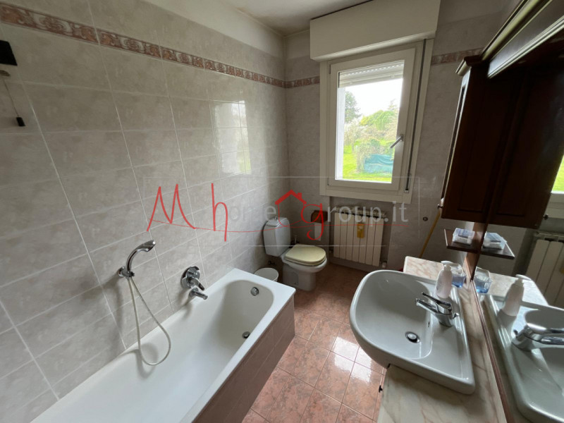 CROCEFISSO: AFFITTO STANZA MATRIMONIALE (RIF: STANZA-1123-R): Disponibile CAMERA MATRIMONIALE, in...