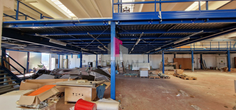 VENDESI CAPANNONE RIFERIMENTO - 223MAT.FUTURAM - Per info 392/9183796 - 0444/310220

Proponiamo i...