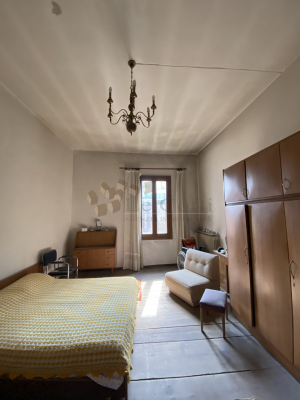 Nel cuore del centro storico di Cologna Veneta, proponiamo in vendita un affascinante palazzo che...