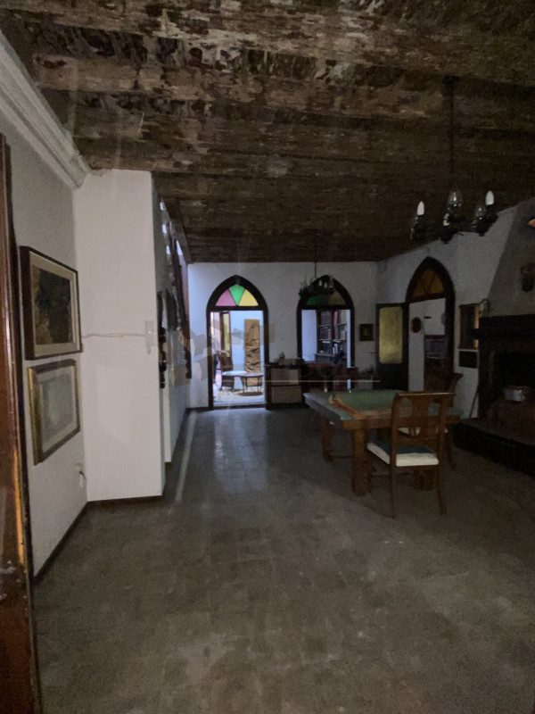 Nel cuore del centro storico di Cologna Veneta, proponiamo in vendita un affascinante palazzo che...