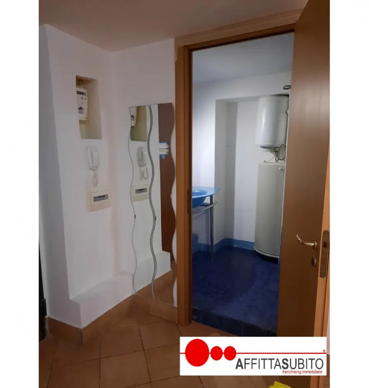 AFFITTI Appartamento a Napoli – foto 1