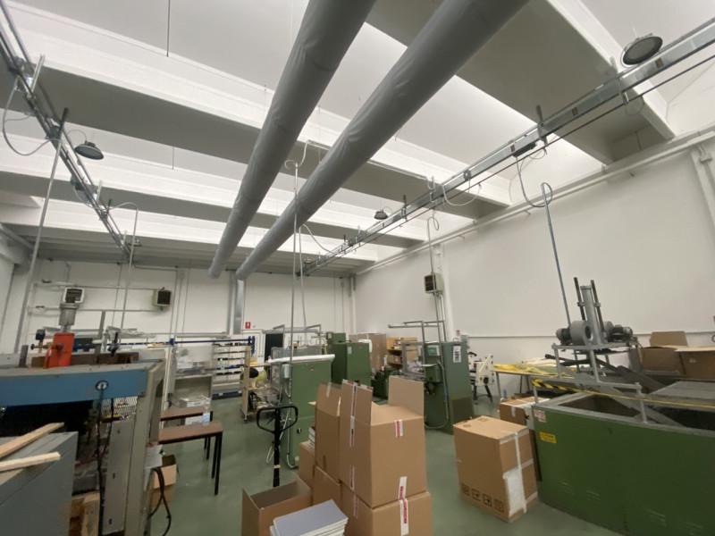 Se stai cercando una soluzione che unisca efficienza operativa e comfort per il tuo business, que...