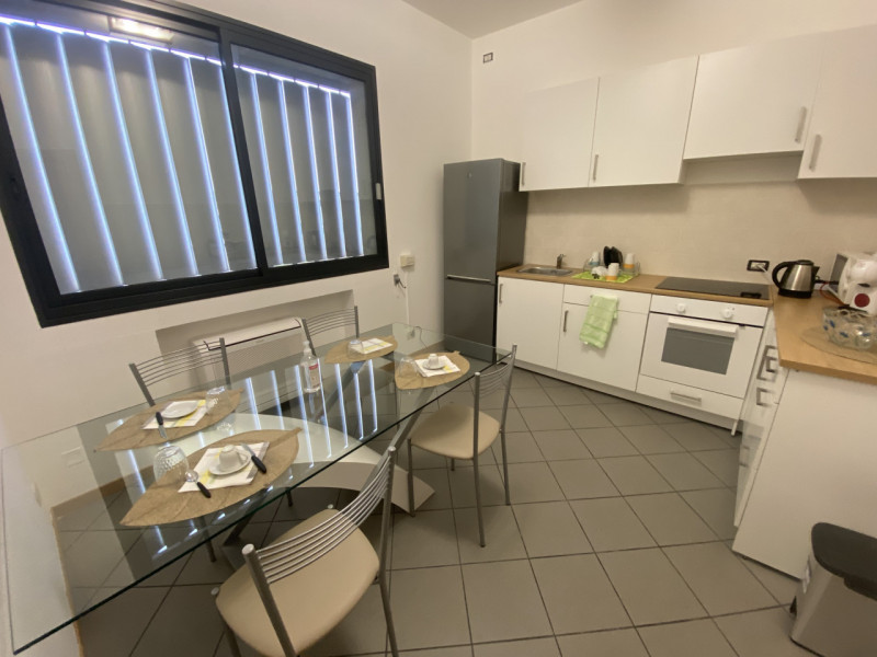 Se stai cercando una soluzione che unisca efficienza operativa e comfort per il tuo business, que...