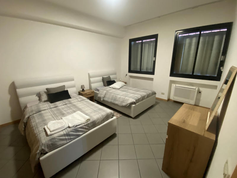 Se stai cercando una soluzione che unisca efficienza operativa e comfort per il tuo business, que...