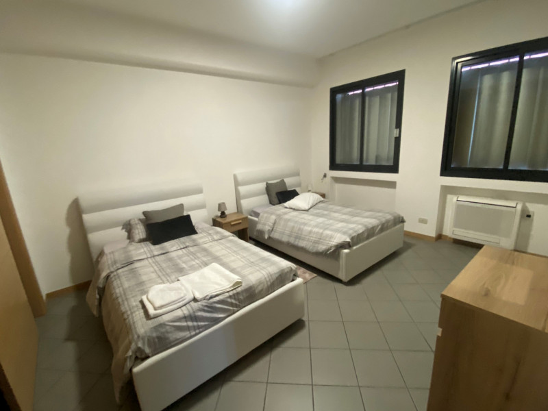 Se stai cercando una soluzione che unisca efficienza operativa e comfort per il tuo business, que...