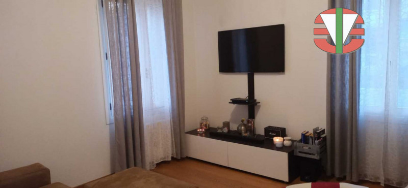 SANTA MARIA DI SALA - nostra esclusiva! In una posizione centrale, proponiamo in vendita un'affas...