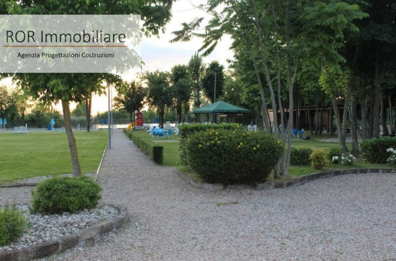 Proponiamo in vendita società con diritto di superficie Parco di mq 35000 ca. già allestito si de...