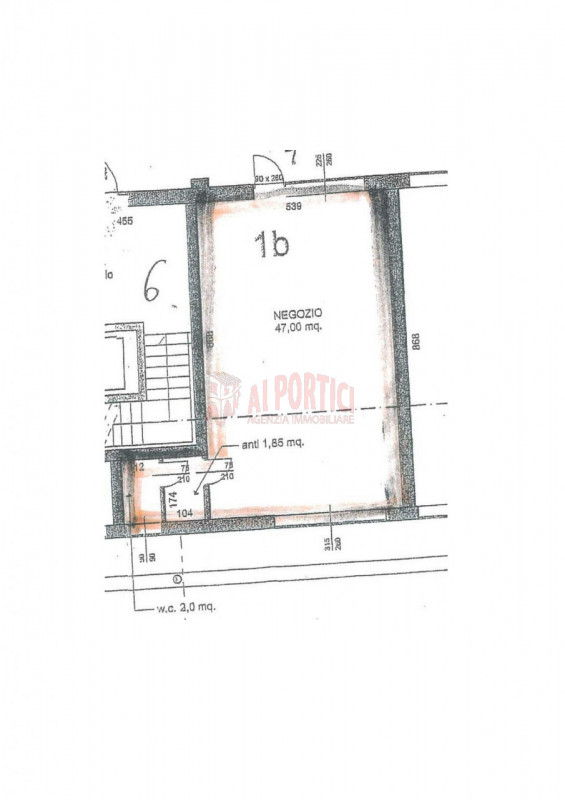 PIOVE DI SACCO - Proponiamo in affitto negozio di circa 50 mq ideale per chi desidera avviare o e...