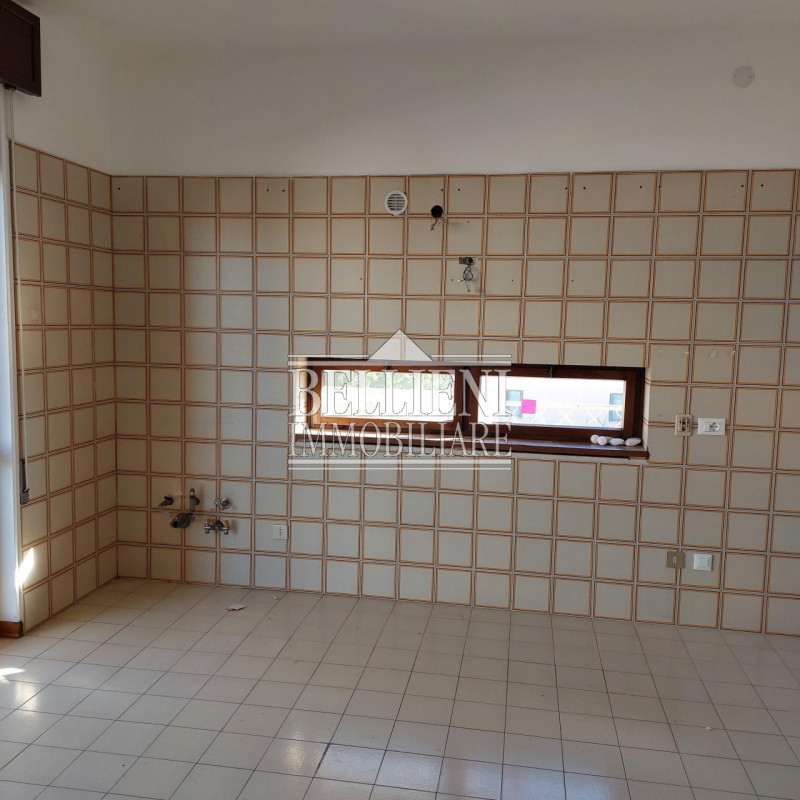 TORRI DI QUARTESOLO - in contesto residenziale proponiamo in locazione uno spazioso appartamento ...