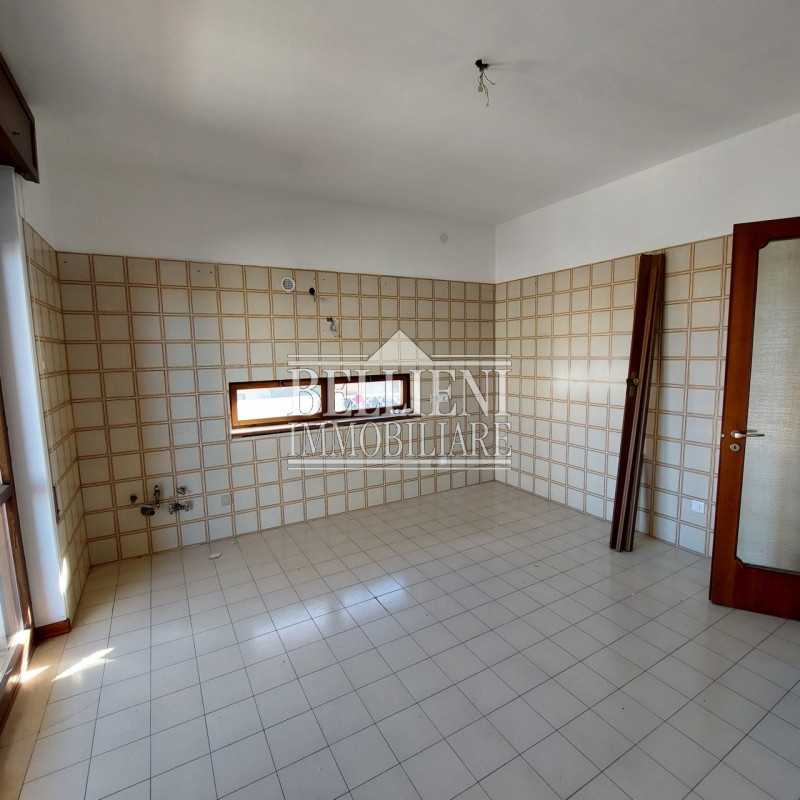 TORRI DI QUARTESOLO - in contesto residenziale proponiamo in locazione uno spazioso appartamento ...