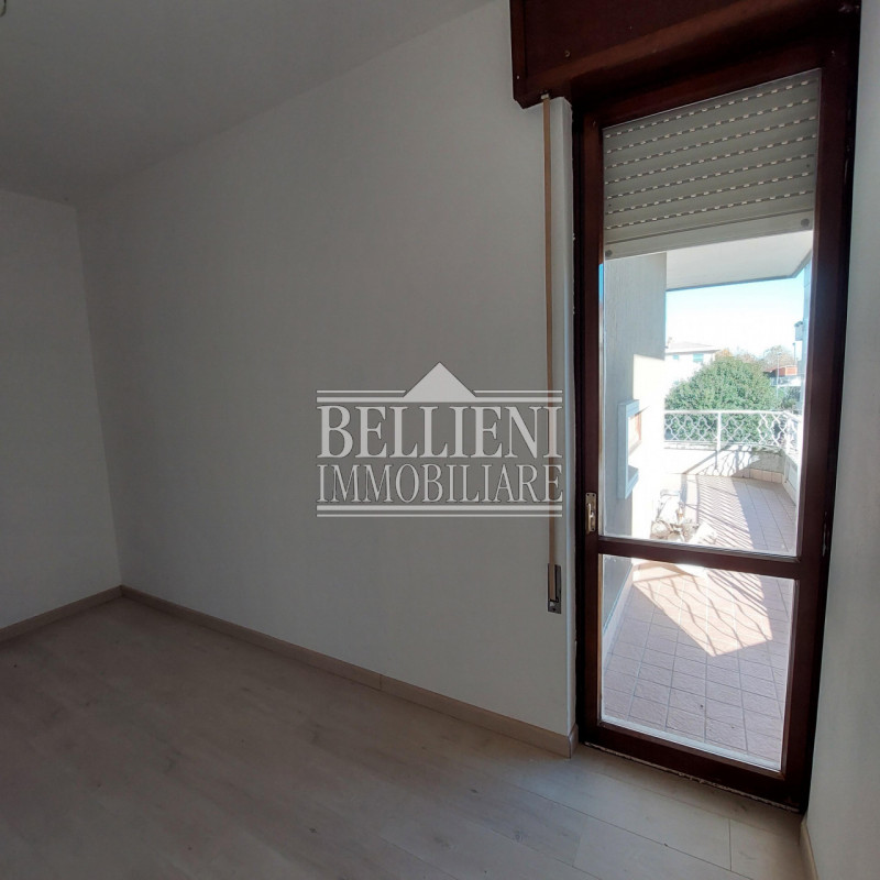 TORRI DI QUARTESOLO - in contesto residenziale proponiamo in locazione uno spazioso appartamento ...