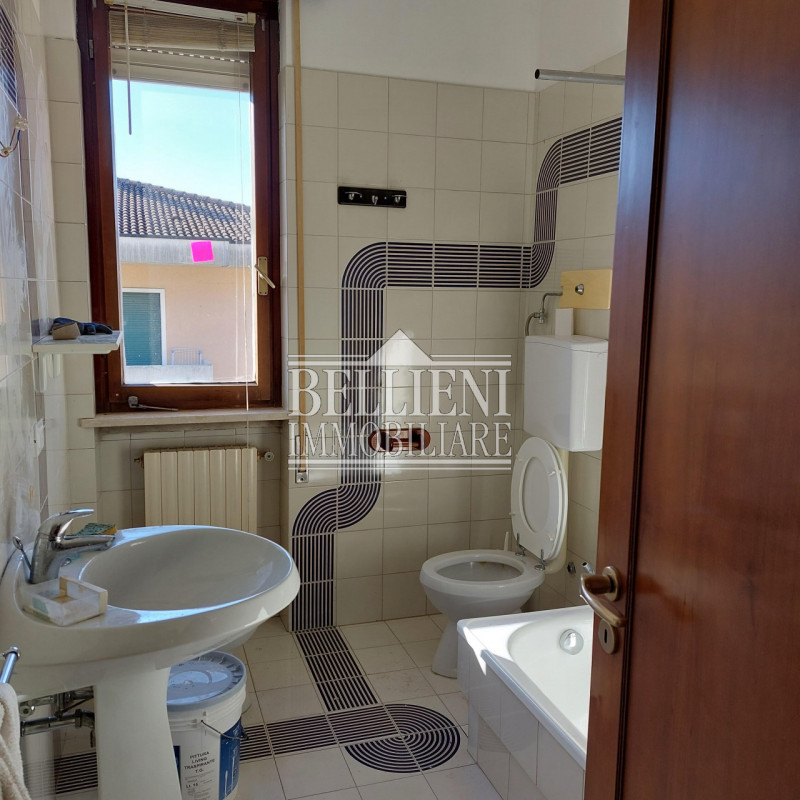 TORRI DI QUARTESOLO - in contesto residenziale proponiamo in locazione uno spazioso appartamento ...