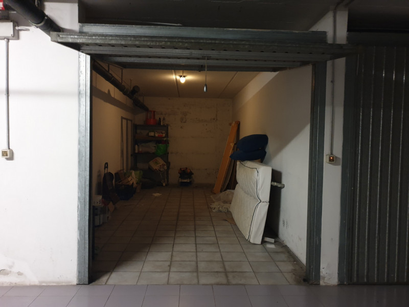 MINI APPARTAMENTO MANSARDATO E ARREDATO, CON TERRAZZA E GARAGE IN LOCAZIONE A VICENZA - ZONA MERC...