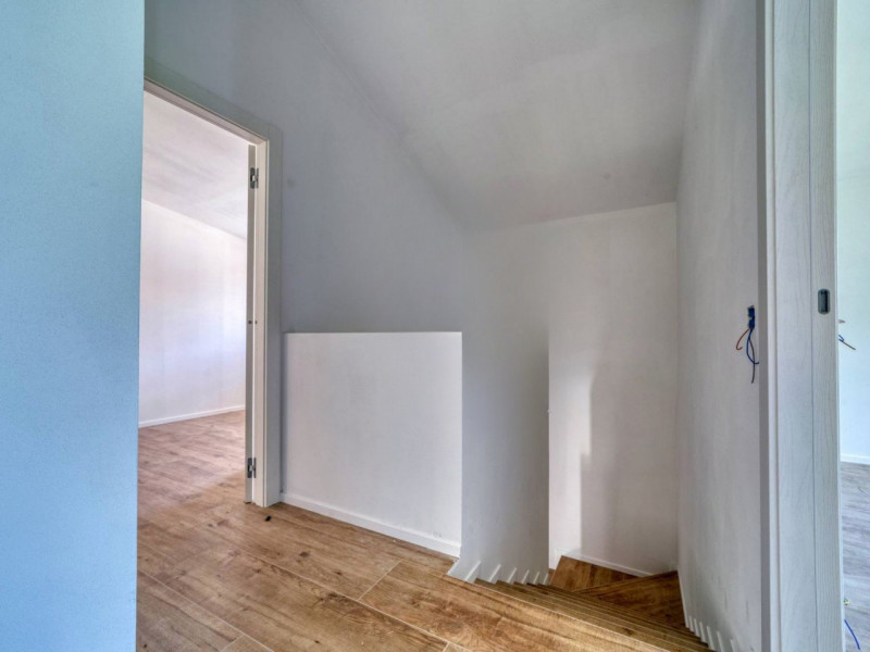 ZONA RESIDENZIALE Nuova ed ultima porzione di bifamiliare (finita) in contesto di lottizzazione, ...