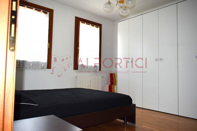 PIOVE DI SACCO centro - In complesso residenziale di recente costruzione, APPARTAMENTO COMPLETAME...