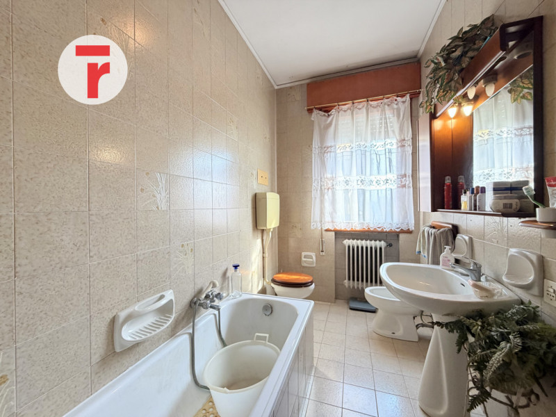 Pontevigodarzere - in zona tranquilla e verde del quartiere, comoda a scuole, servizi vari, tange...