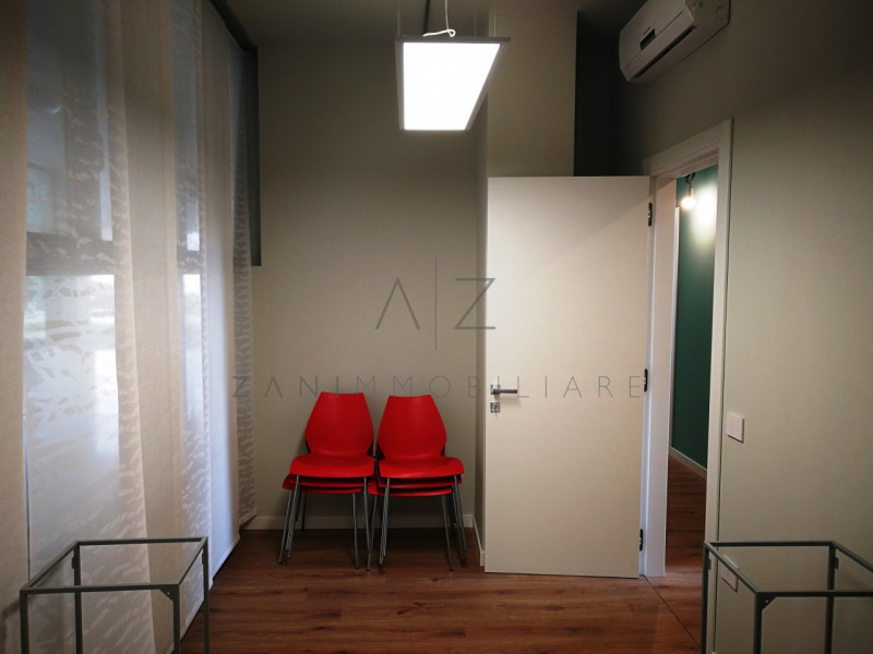 Proponiamo la vendita di un ufficio completamente ristrutturato a Castelfranco Veneto.

Spazio di...