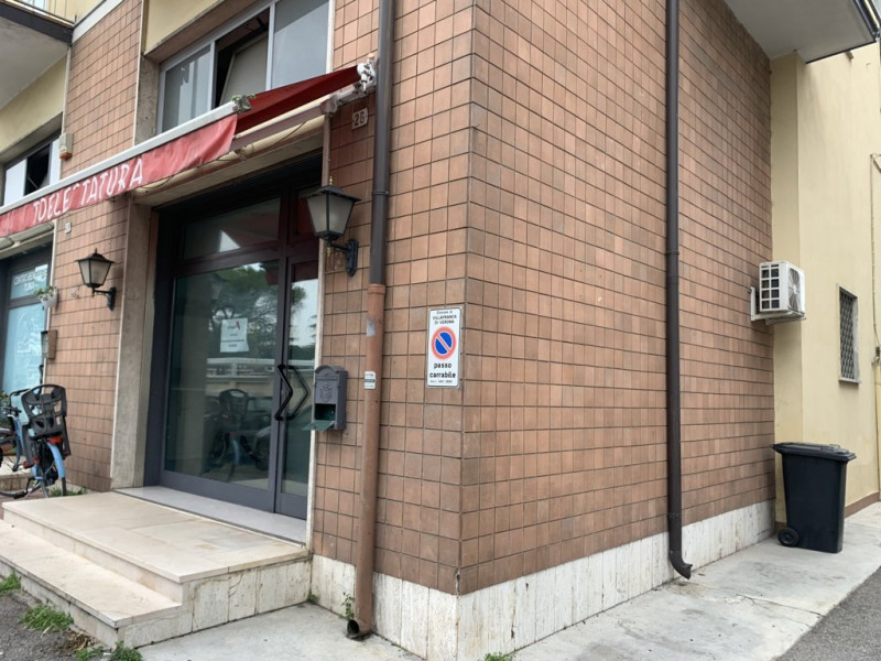 Villafranca di Verona Vendita Negozio