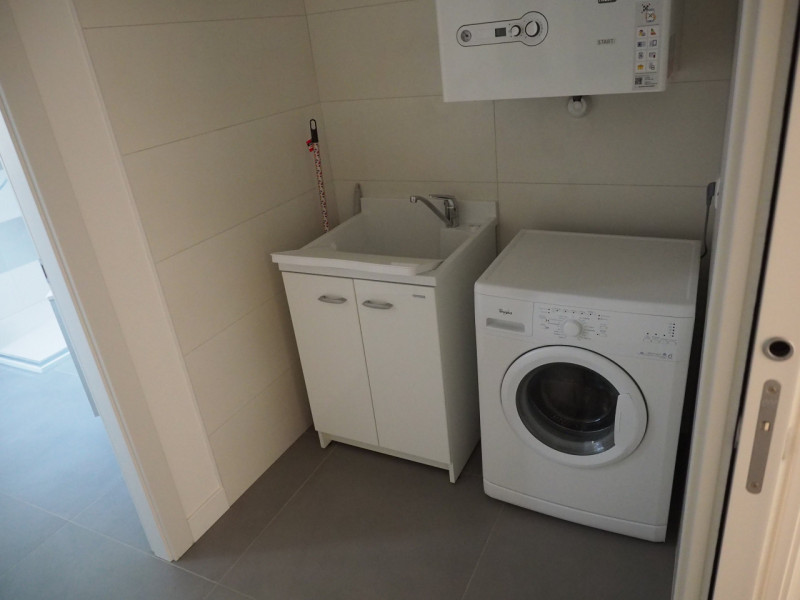 A CONSELVE APPARTAMENTO IN LOCAZIONE !!!, COMODISSIMO, AL PIANO TERRA E PRIMO !!!

Sono Vilma Laz...