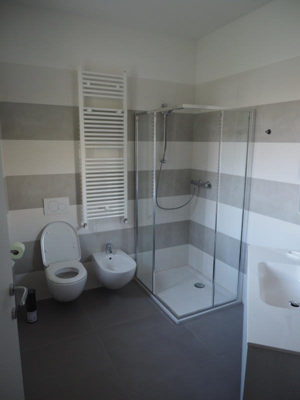 A CONSELVE APPARTAMENTO IN LOCAZIONE !!!, COMODISSIMO, AL PIANO TERRA E PRIMO !!!

Sono Vilma Laz...