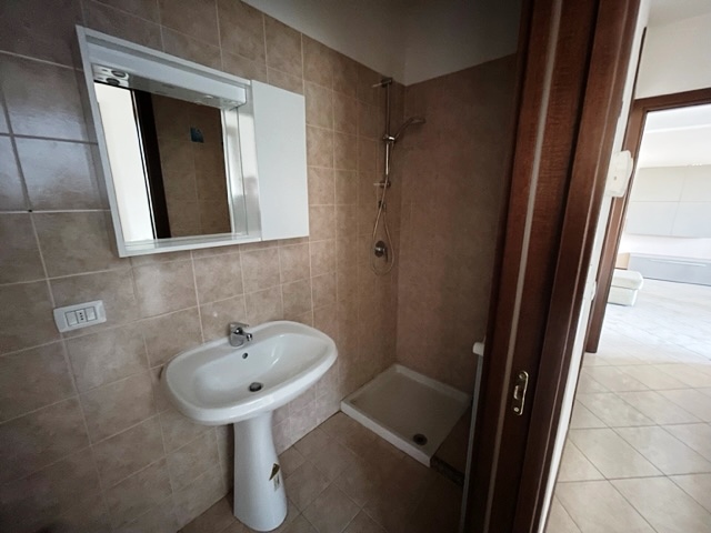 Masi, nel centro del comune, vi presentiamo un appartamento trilocale in vendita. L'immobile si t...