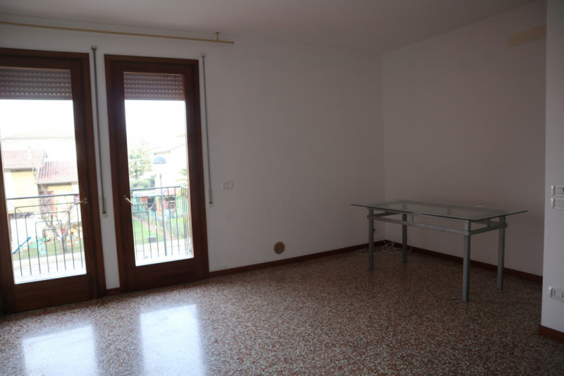 Rossano Veneto Vendita Appartamento trilocale