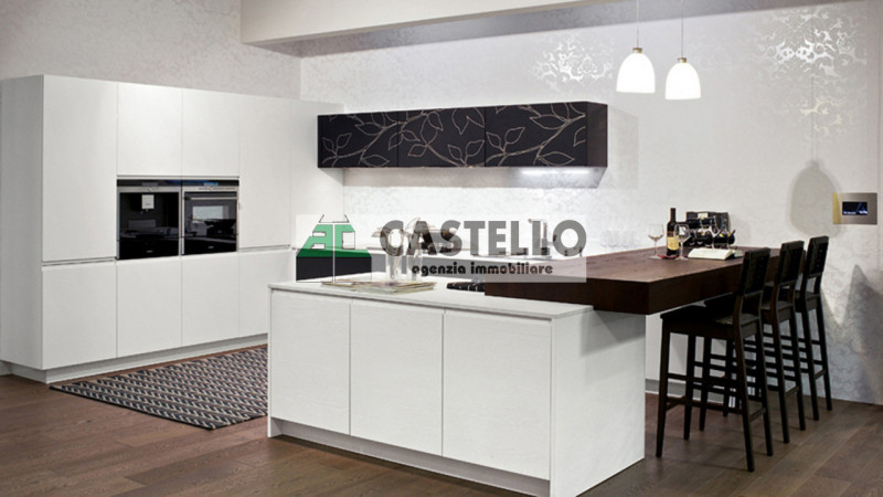 Padova, zona Mortise, comodi al centro città, sole 4 unità abitative, appartamenti 3 camere con t...