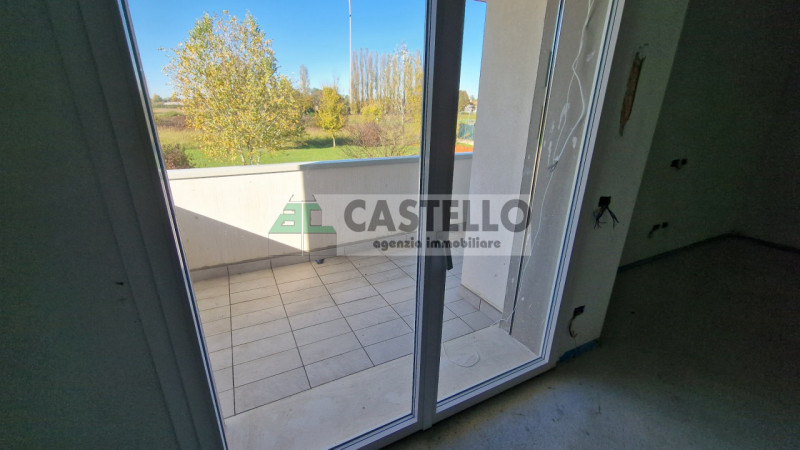 Padova, zona Mortise, comodi al centro città, sole 4 unità abitative, appartamenti 3 camere con t...