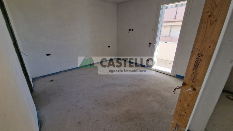 Padova, zona Mortise, comodi al centro città, sole 4 unità abitative, appartamenti 3 camere con t...