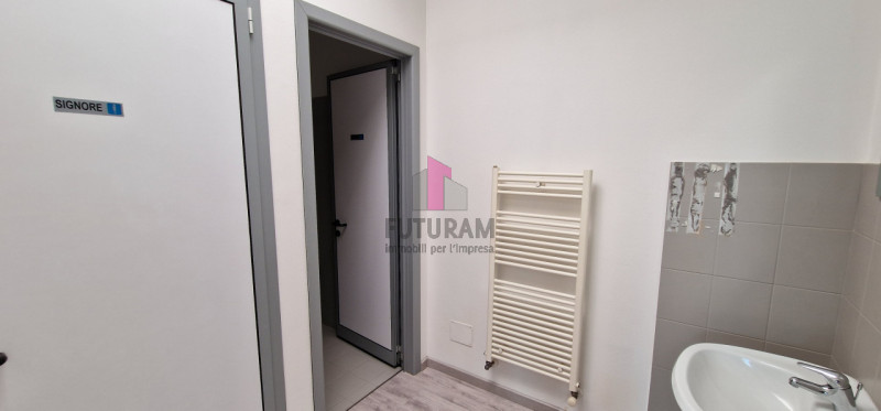 Padova rif. 251MAT Tel. 3403358378

Padova in corso stati uniti si propone in affitto direzionale...