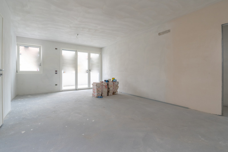 Per informazioni: 335/8345159. A Ponte della Priula (TV) proponiamo in vendita appartamento di nu...