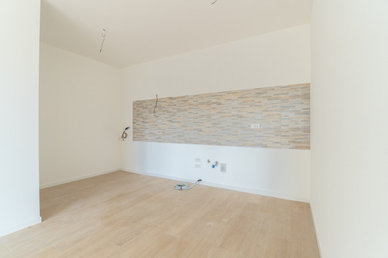 Per informazioni: 335/8345159. A Ponte della Priula (TV) proponiamo in vendita appartamento di nu...