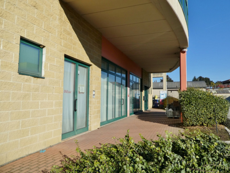 VICENZA NORD - POVOLARO DI DUEVILLE: VENDESI UFFICIO DI 400 MQ AL PIANO PRIMO ED ULTIMO DI OTTIMO...