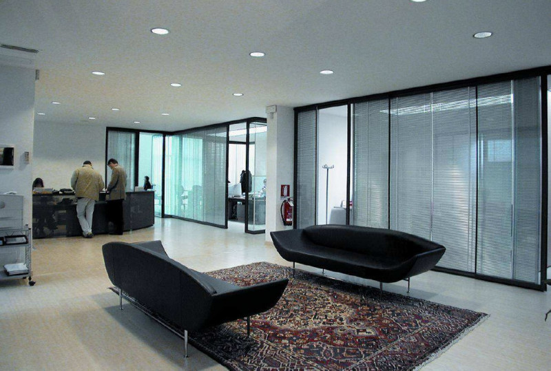 VICENZA NORD - POVOLARO DI DUEVILLE: VENDESI UFFICIO DI 400 MQ AL PIANO PRIMO ED ULTIMO DI OTTIMO...