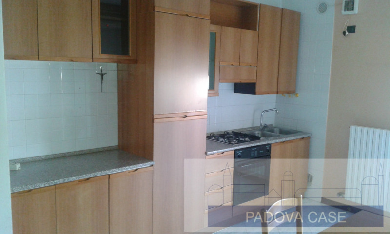 APPARTAMENTO A REDDITO –OPPORTUNITÀ D’INVESTIMENTO

Nel cuore del quartiere San Tommaso ad Albign...