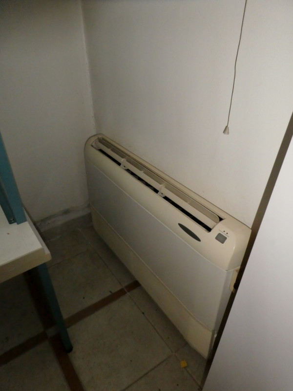 VICENZA NORD - POVOLARO DI DUEVILLE: VENDESI UFFICIO DI 360 MQ AL PIANO TERRENO CON 16 POSTI AUTO...