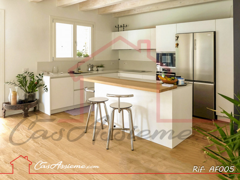 Rif. AF005
LA CASA IDEALE PER FAMIGLIE!
In prossimità del centro di Massanzago proponiamo in vend...