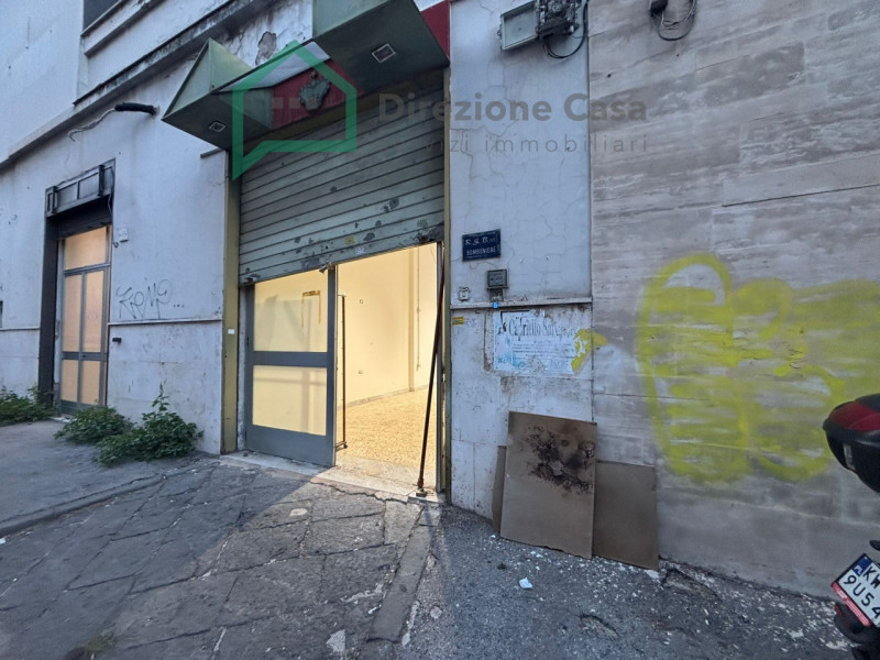 Napoli Affitto Negozio