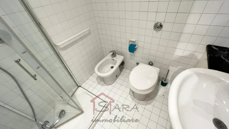 PADOVA - zona Ospedali:

Sara Immobiliare propone in locazione luminoso appartamento arredato.
Si...