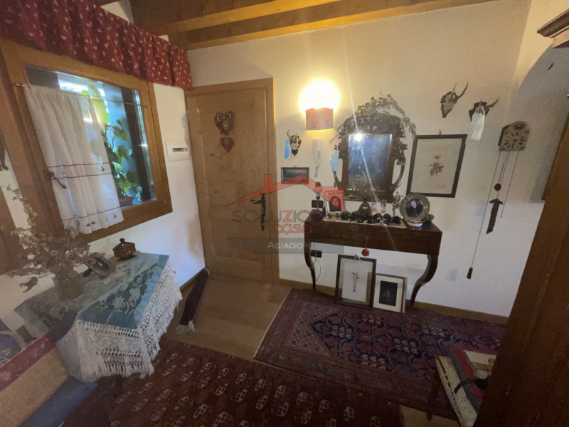 Cerchi una soluzione di recente costruzione? Desideri ampi spazi per la tua famiglia?
A Camporove...