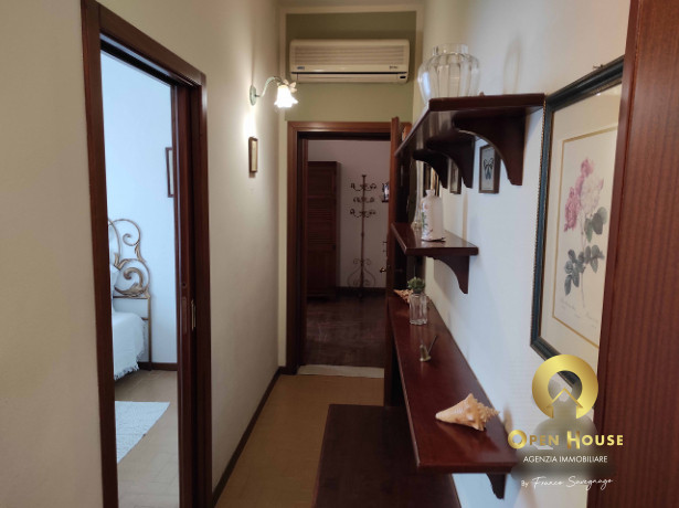 OPEN HOUSE by Franco Savegnago presenta in ambiente sicuro e vicino all'università di Vicenza, st...