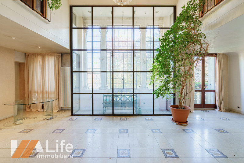 Siete alla ricerca di una residenza di prestigio nel cuore del centro storico di Vicenza? 
Propon...