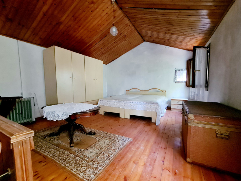 Proponiamo in vendita a Baone, nella frazione di Valle San Giorgio, rustico immerso nella natura ...