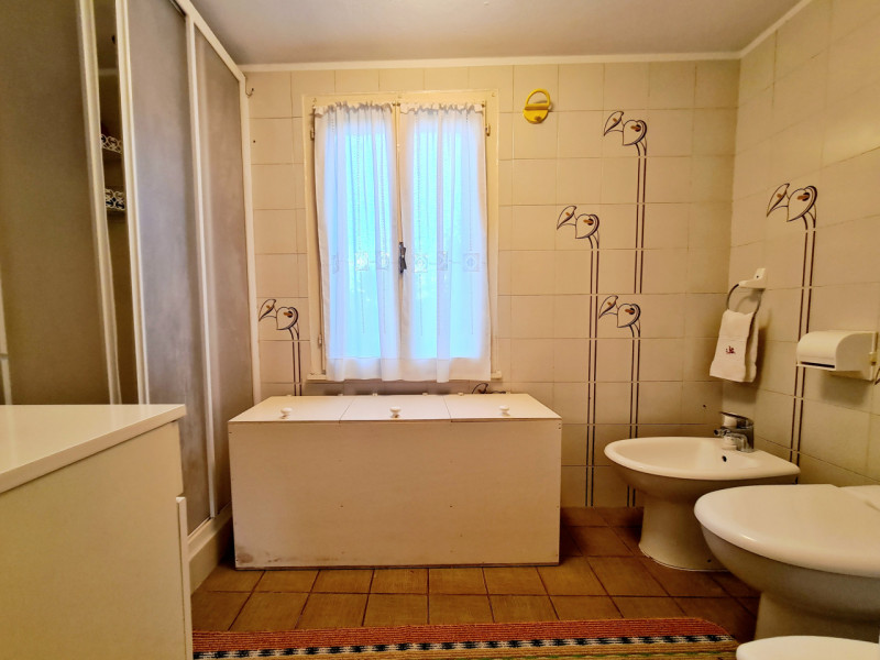 Proponiamo in vendita a Baone, nella frazione di Valle San Giorgio, rustico immerso nella natura ...