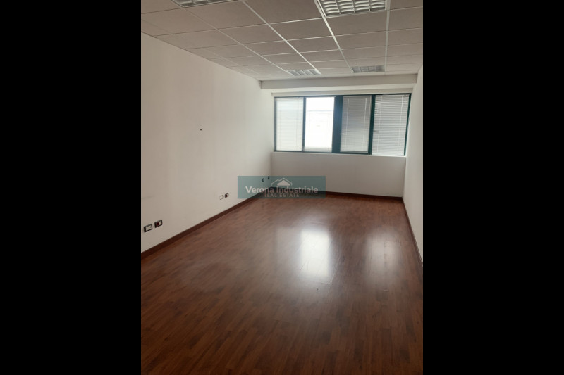 Pescantina Affitto Ufficio