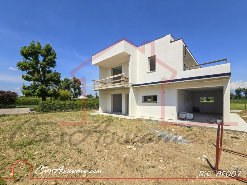 Rif. AF007
IN FASE DI COSTRUZIONE
Nel comune di Loria, fraz. Castione, proponiamo in vendita escl...