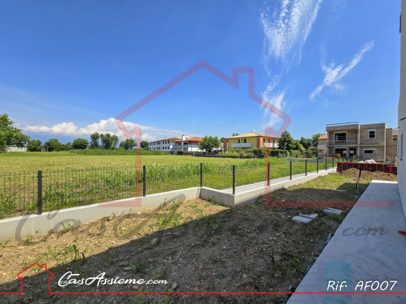 Rif. AF007
IN FASE DI COSTRUZIONE
Nel comune di Loria, fraz. Castione, proponiamo in vendita escl...