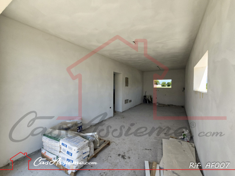 Rif. AF007
IN FASE DI COSTRUZIONE
Nel comune di Loria, fraz. Castione, proponiamo in vendita escl...