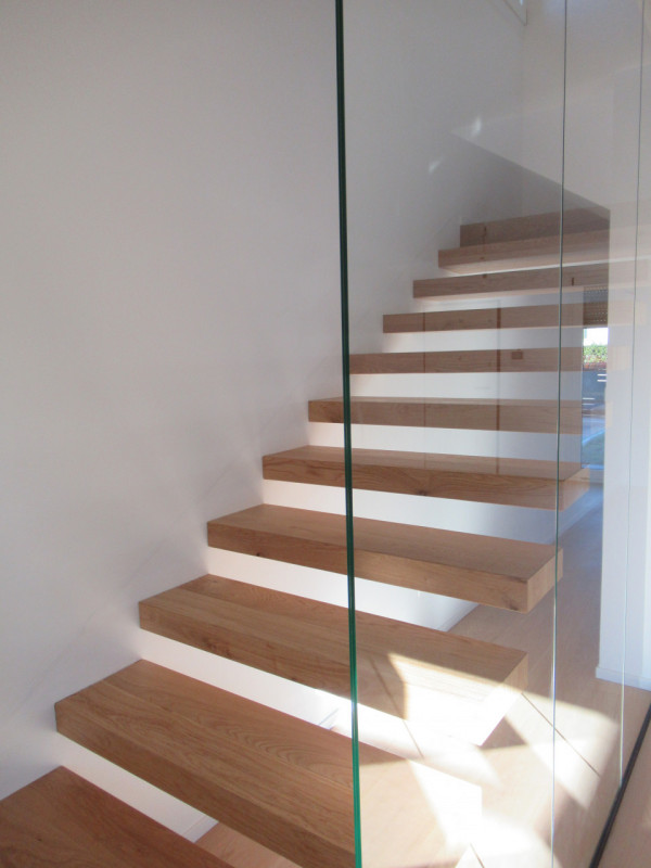 Ad Arcade (TV), in posizione centrale, proponiamo in vendita abbinata, di nuova costruzione, dall...