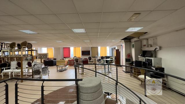 Rif. C300 Situato a 10 Km dal casello di Santa Margherita D'Adige.
L’immobile è ben interconnesso...